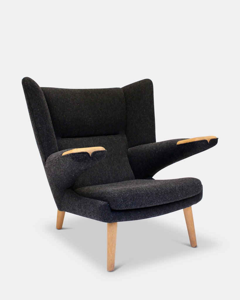 Mega Papa Bear Chair by Hans J. Wegner
