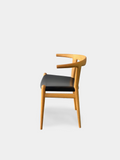 Bulls Chair by Hans J. Wegner